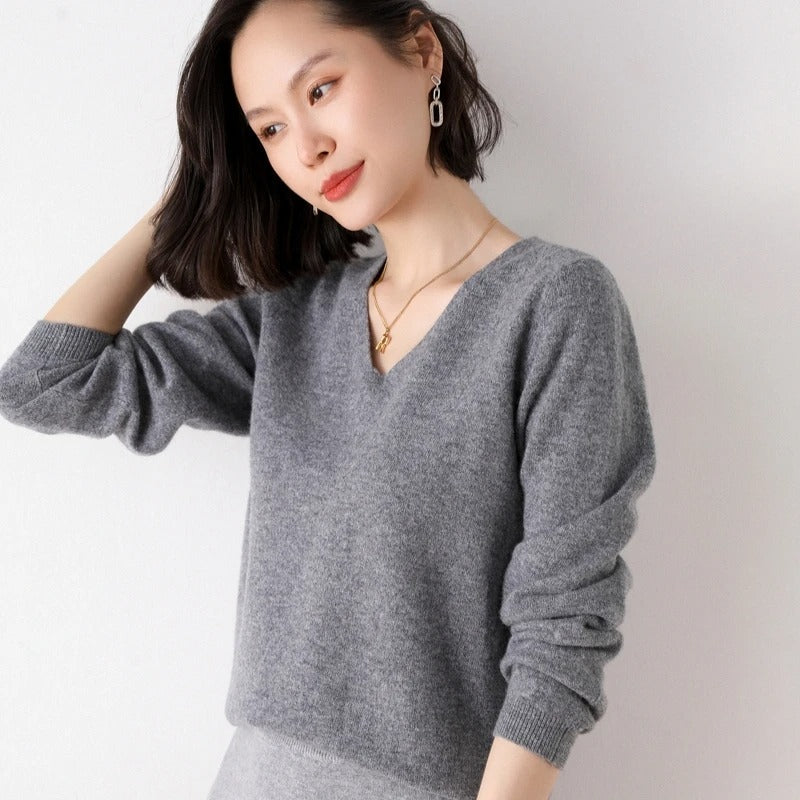 Riley Essential V Neck Pullover Sweater