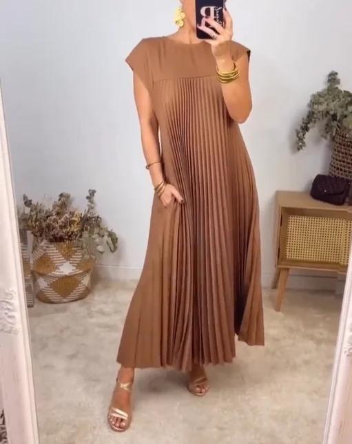 Sienna Pleated Pocket Maxi Dress